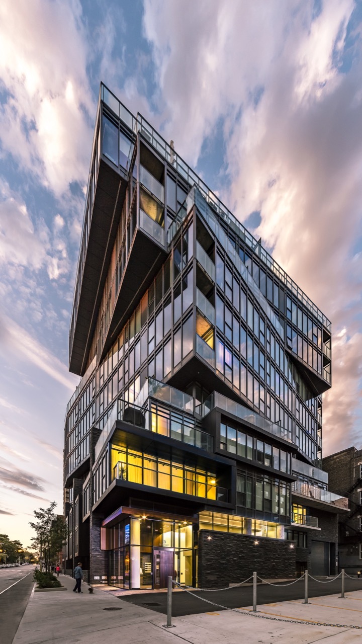 12 Degrees — photograph 1, 15 Beverley St, Toronto