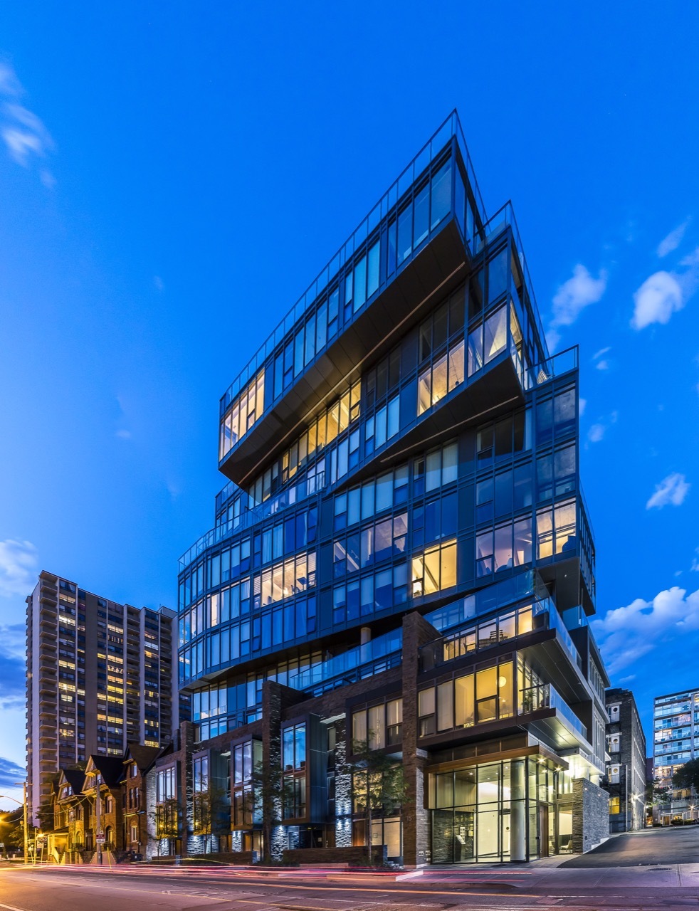 12 Degrees — photograph 2, 15 Beverley St, Toronto