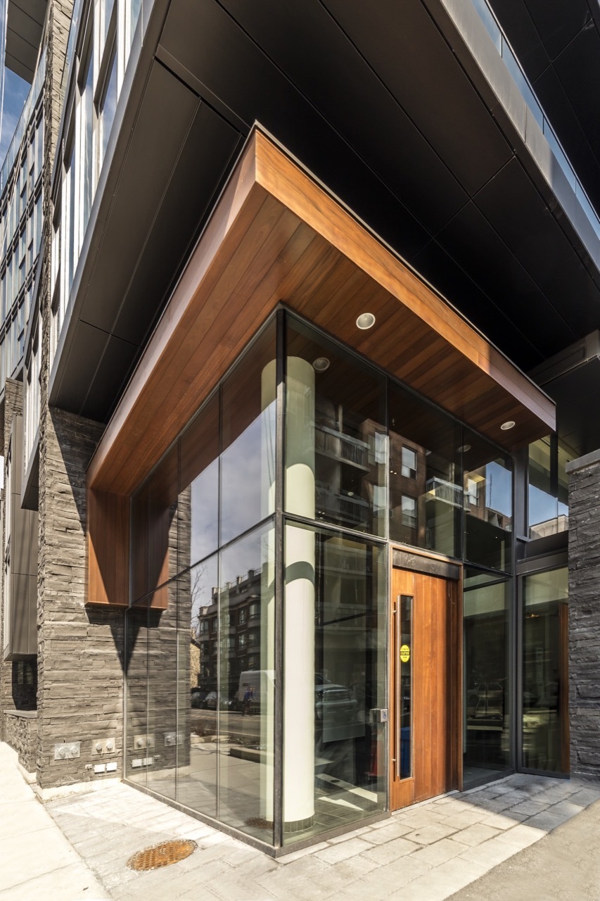 12 Degrees — photograph 5, 15 Beverley St, Toronto